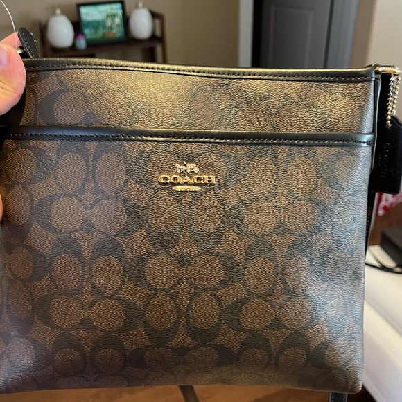 Coach bags - Picture 1 of 2